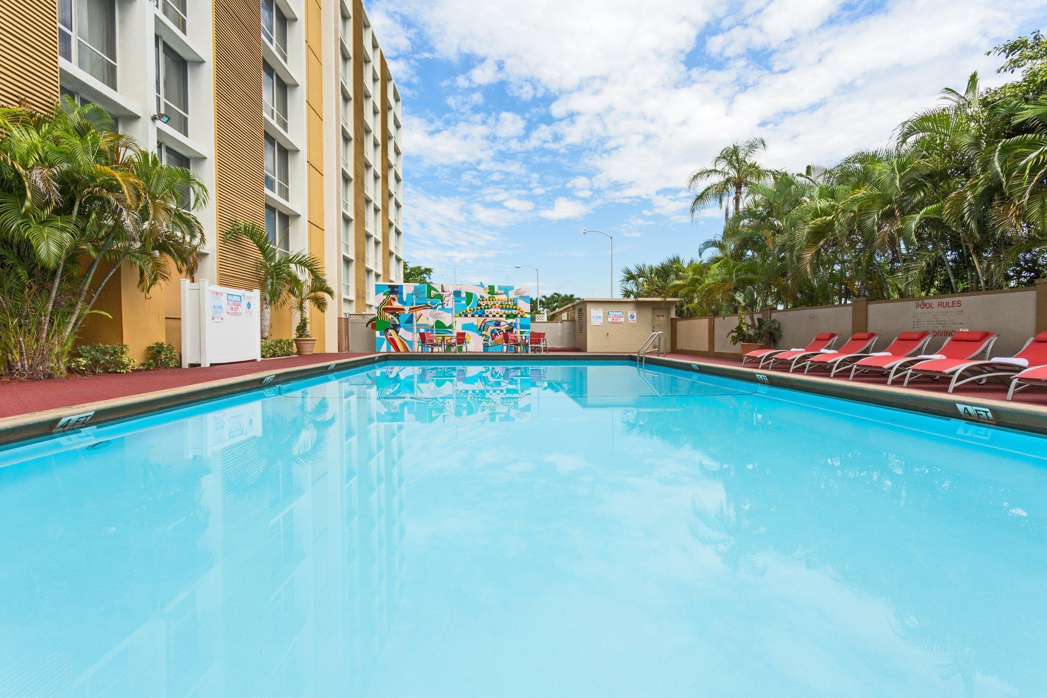 Holiday Inn Miami International Airport By Ihg Miami Springs Kültér fotó