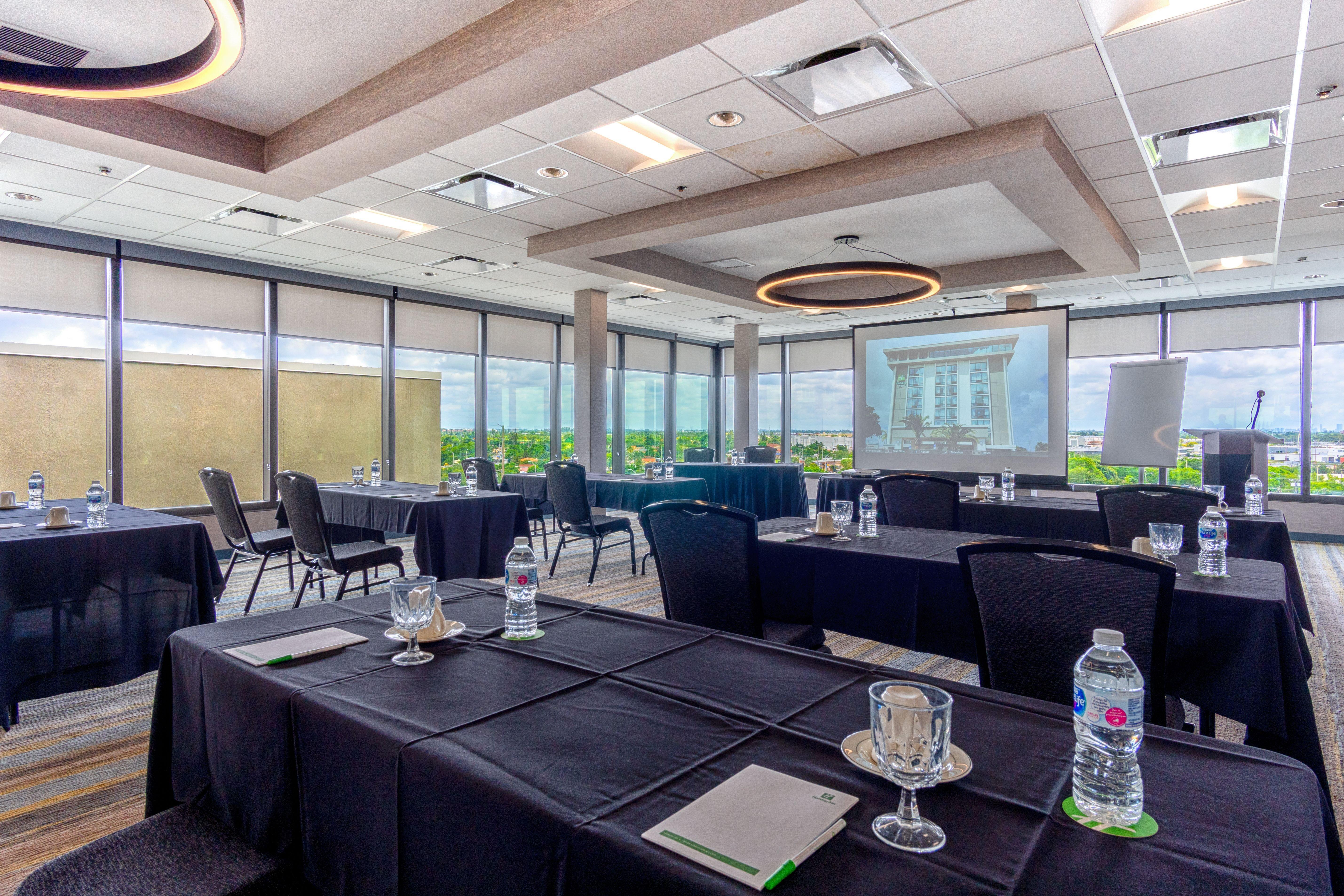 Holiday Inn Miami International Airport By Ihg Miami Springs Kültér fotó