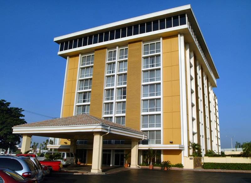 Holiday Inn Miami International Airport By Ihg Miami Springs Kültér fotó